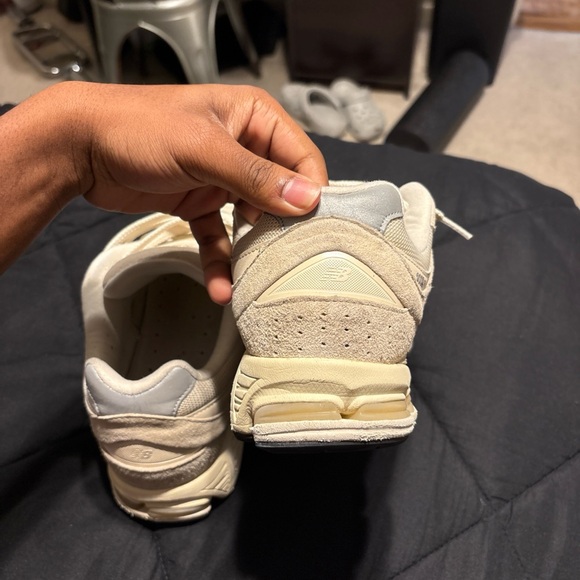 New Balance 2002R Khaki - Picture 3 of 5